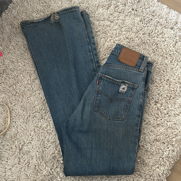 Super cute flare. - Picture 6 of 9